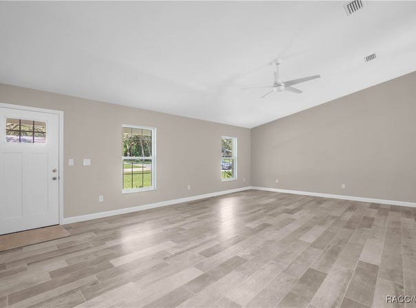 1124 W Redding Street, Hernando, FL 34442