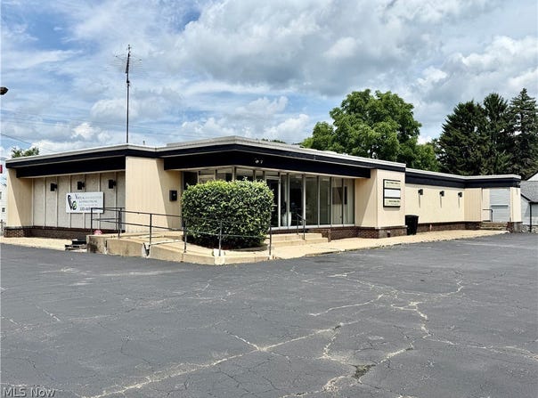 2900 Elm Road NE, Warren, OH 44483