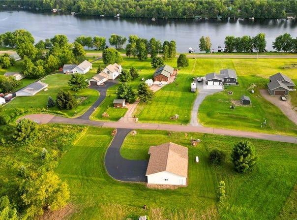 W9514 Stansbury Road, Holcombe, WI 54745