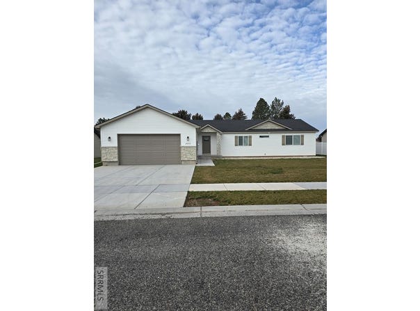 2602 Baylor Drive, Ammon, ID 83406