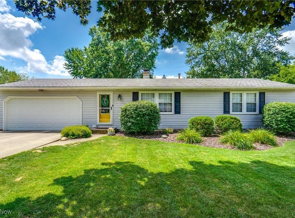 8074 Windward Trace Circle NW, Massillon, OH 44646