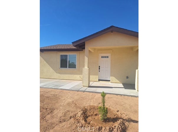 9185 8th, Hesperia, CA 92345