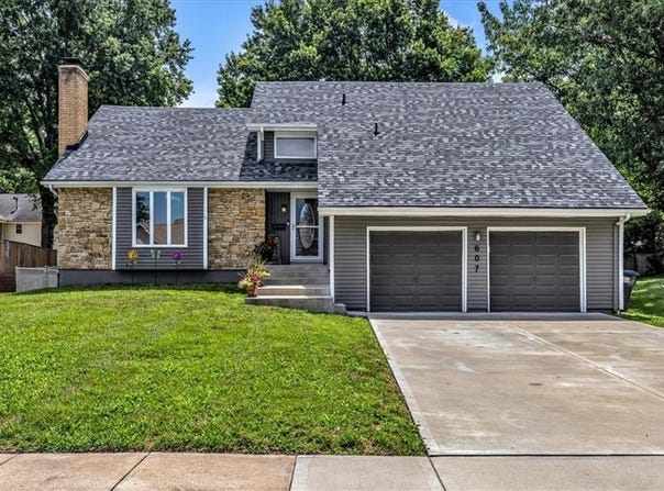 607 SW Murray Road, Lee's Summit, MO 64081