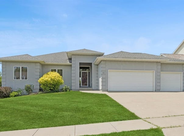 931 Tamarack Trl, IowaCity, IA 52245
