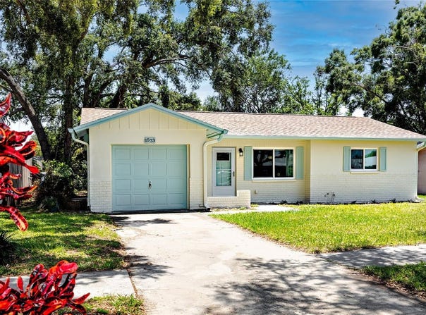 1573 CUMBERLAND LANE, CLEARWATER, FL 33755