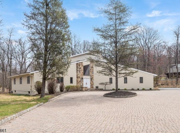 586 Stangle Rd, Bridgewater Twp., NJ 08836-2353