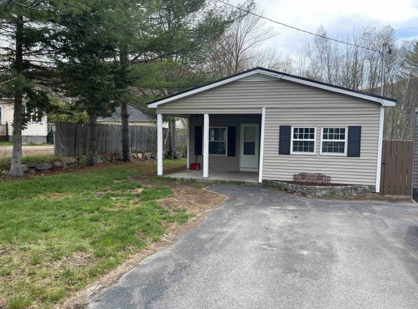 24 Ray Street, Gorham, NH 03581