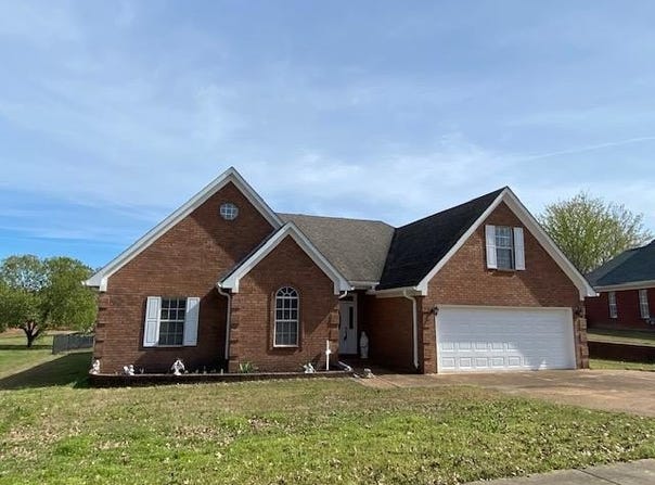 1268 S Lake Drive, HERNANDO, MS 38632