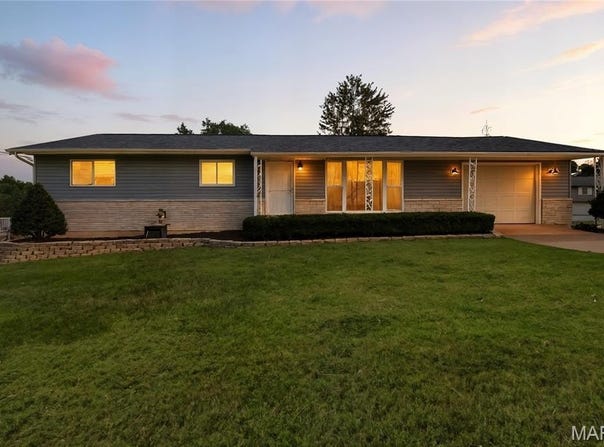 2721 Rose Drive, Arnold, MO 63010