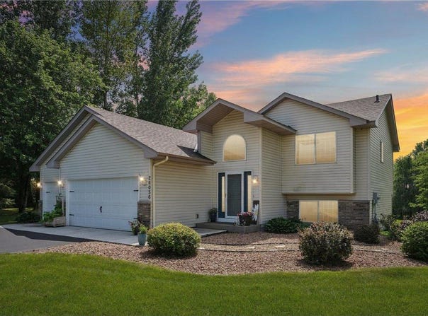 26056 103rd Street NW, Livonia Twp, MN 55398