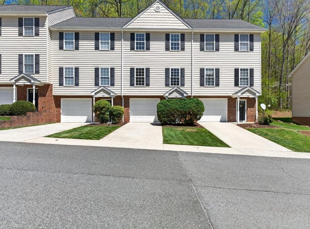 2009 Lakeside Dr, Lynchburg, VA 24501