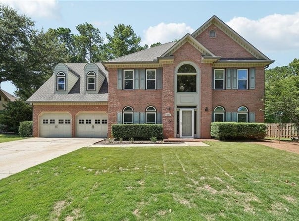 1496 Fallsbrook Court NW, Acworth, GA 30101