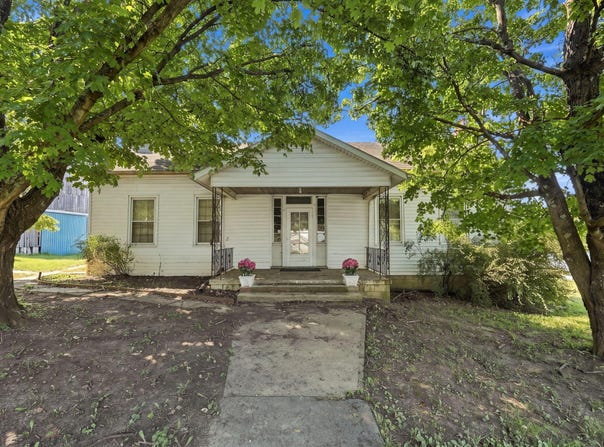 3859 Millersburg Ruddles Mill Road, Paris, KY 40361