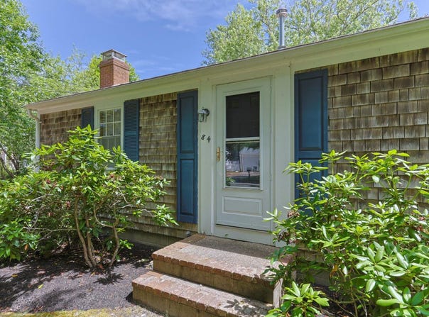 84 Iroquois Boulevard, West Yarmouth, MA 02673