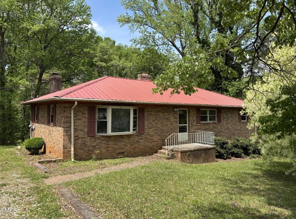 311 N Nash Street, Hillsborough, NC 27278