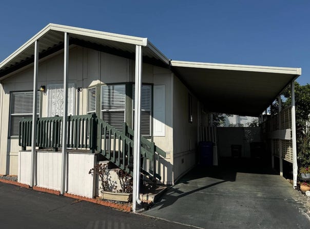 301 E Foothill Blvd, Pomona, CA 91767
