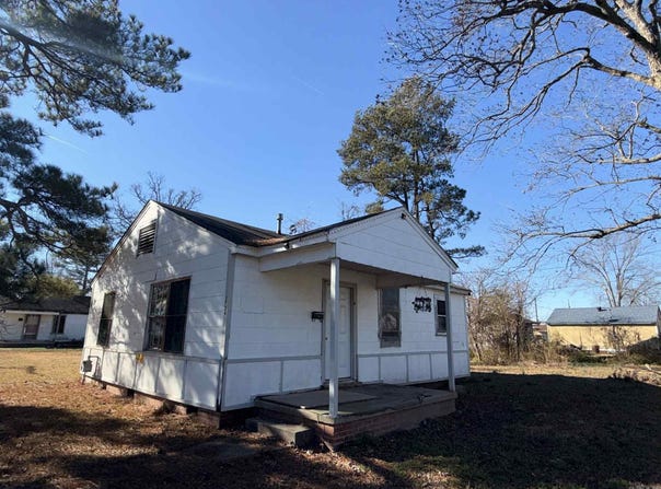 1734 E Circle Drive, Pine Bluff, AR 71603