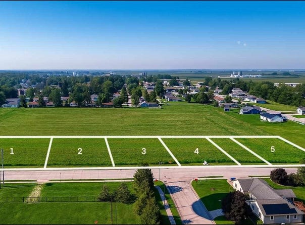 1302 E Adams St, Washington, IA 52353