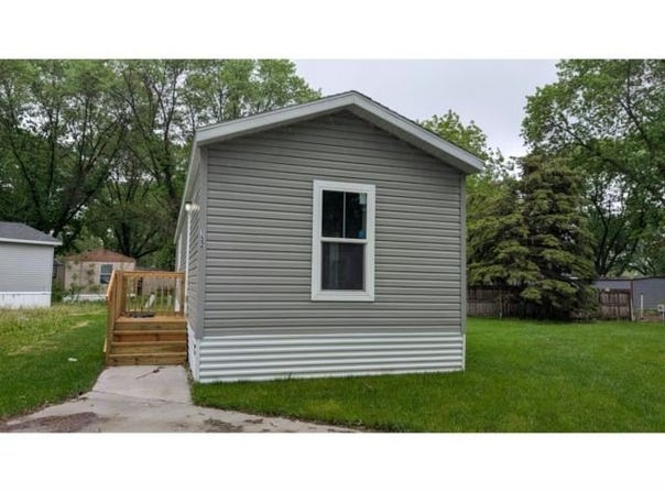152 lynn, Mankato, MN 56001
