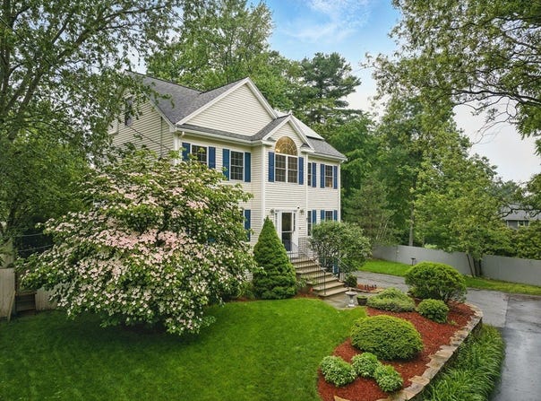 56 Peace Street, Billerica, MA 01821