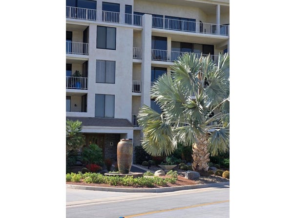 910 Island, Rancho Mirage, CA 92270