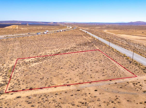 20th St E, Mojave, CA 93501