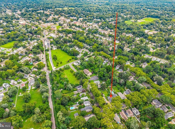 313 FAIRVIEW AVENUE, MOORESTOWN, NJ 08057