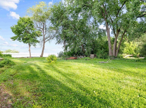 3488 COUNTY RD A, OSHKOSH, WI 54901