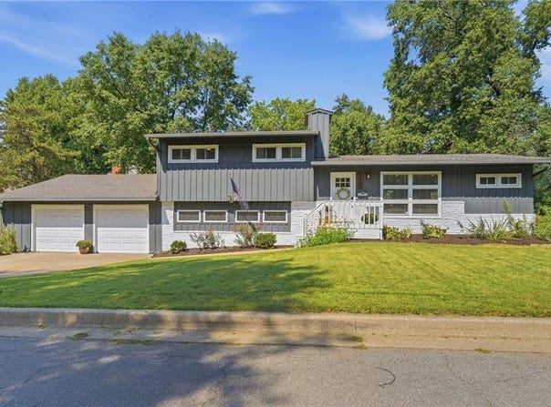 5200 W 57th Street, Roeland Park, KS 66205
