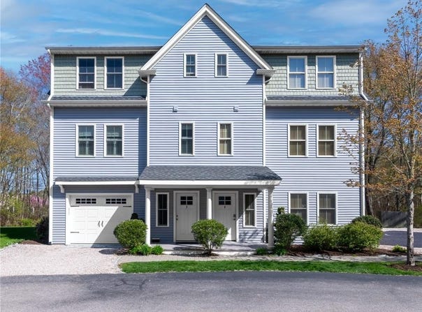12 Park Avenue, Narragansett, RI 02882