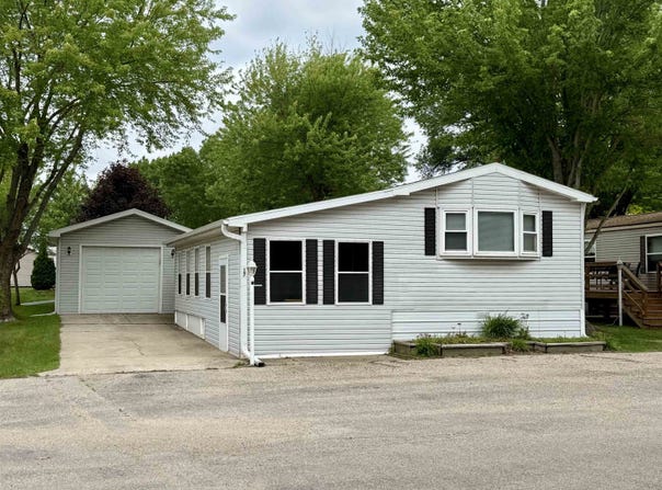 806 28th Street 17, Milford, IA 51351