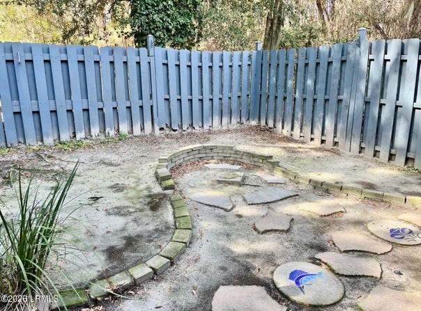 8 Battery Lane, Beaufort, SC 29902