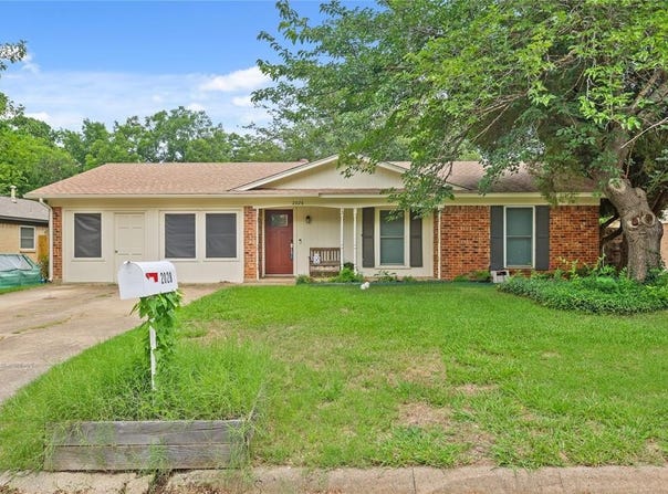2028 Bowling Green Street, Denton, TX 76201