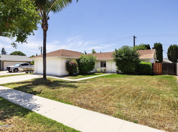 1077 Haven Avenue, Simi Valley, CA 93065