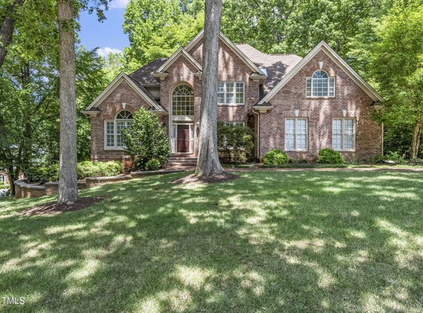 102 Braelands Drive, Cary, NC 27518