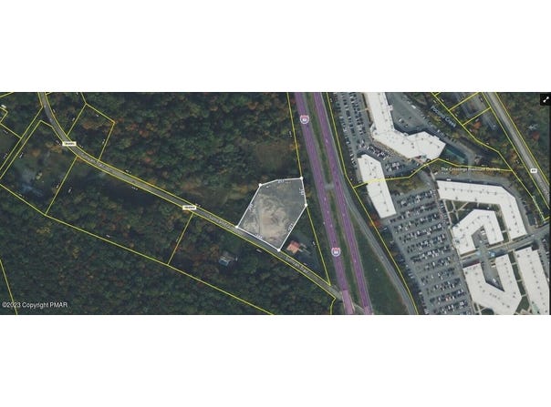 1935 Sullivan Trail, Tannersville, PA 18372