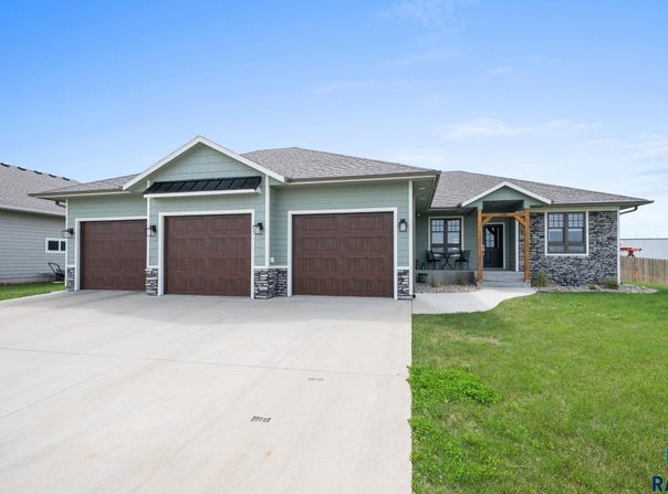 205 Quartzite Ave, Tea, SD 57064