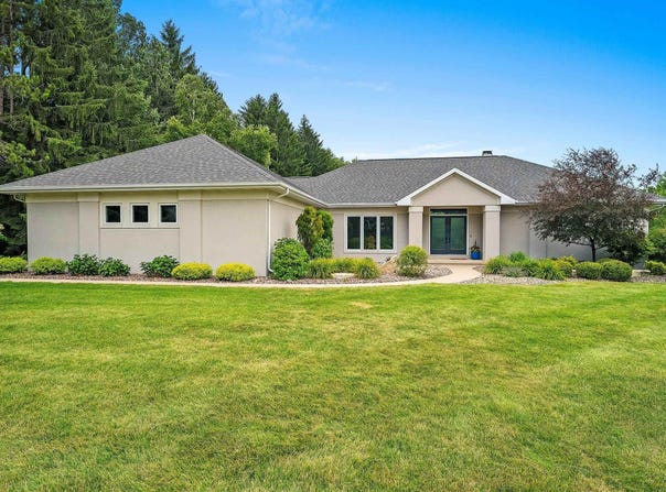 2891 SCOTCH PINE Trail, GREEN BAY, WI 54313-8178
