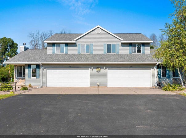 903 RIVERVIEW Drive, LITTLE SUAMICO, WI 54141