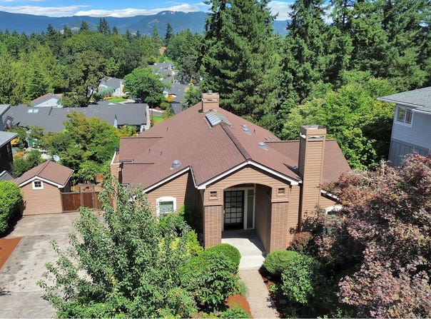 410 SPYGLASS DR, Eugene, OR 97401