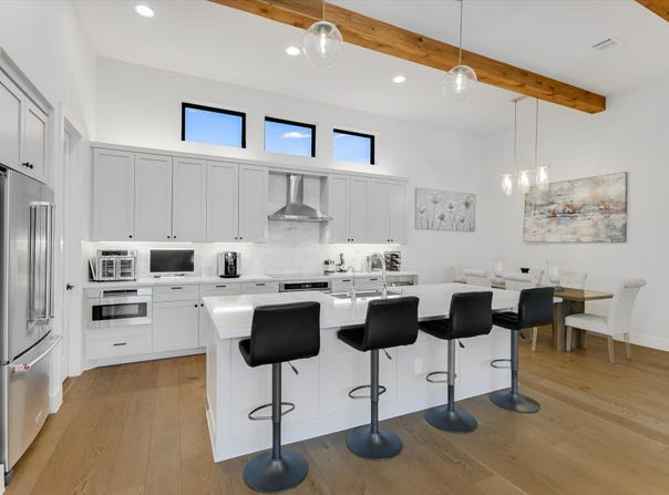 13322 Galleria CIR, Austin, TX 78738