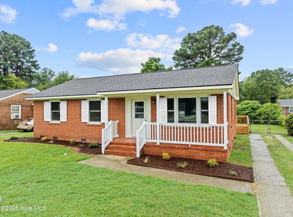2300 Panola Street, Tarboro, NC 27886