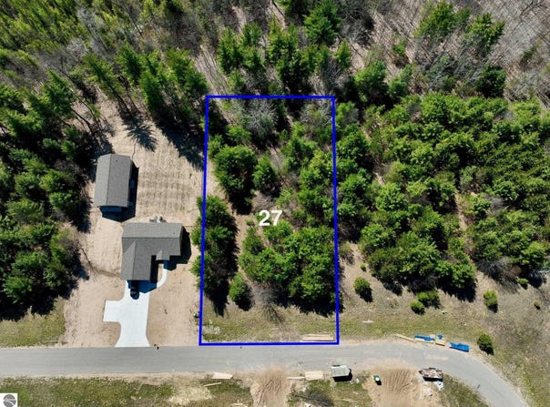 6445 Jeffrey Place, Grawn, MI 49637