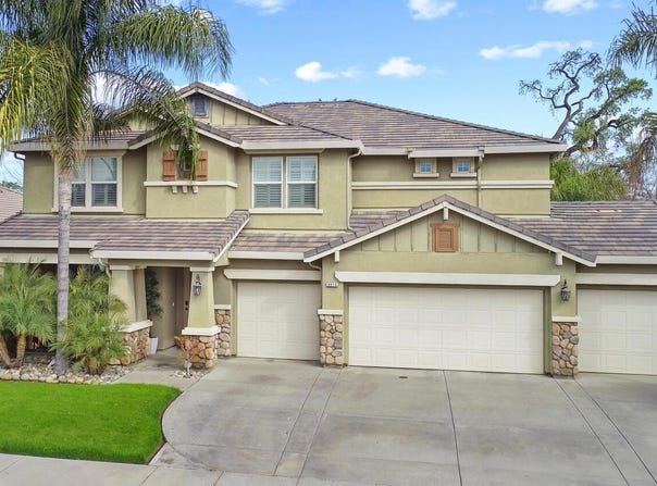 3010 Ceres W, Visalia, CA 93291