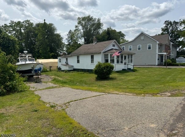 50 State Route 36, Keyport Boro, NJ 07735