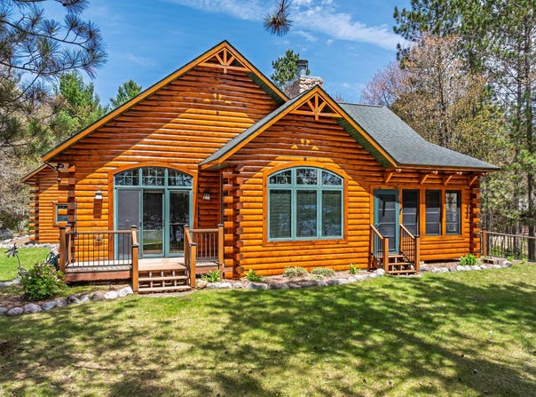 2703 PICKEREL POINT LN, Eagle River, WI 54521