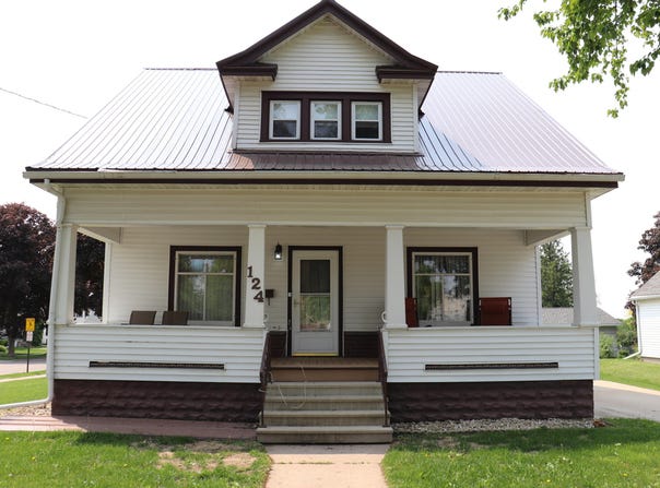 124 South St, Caledonia, MN 55921