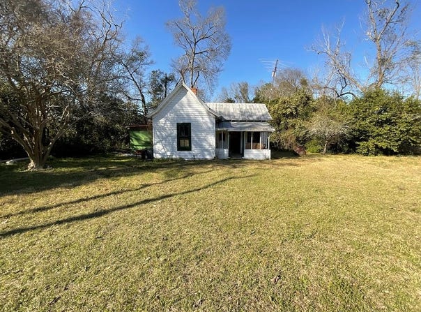 139 S McCampbell St, Abbeville, GA 31001