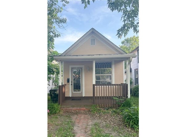 903 Osage Street, Leavenworth, KS 66048