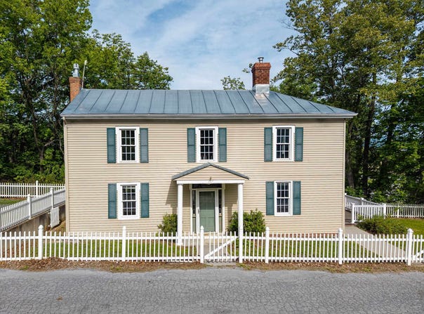 727 S MAIN ST, MOUNT CRAWFORD, VA 22841